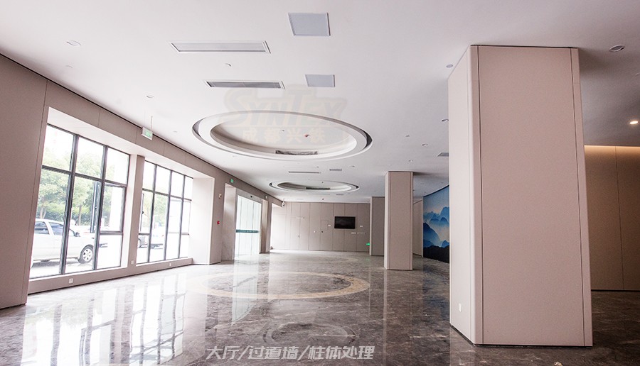 醫(yī)院大廳鋼制復(fù)合墻板.jpg undefined